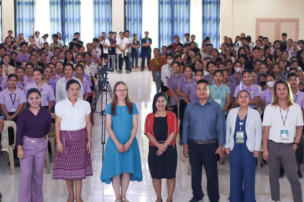 ifugao ulikoolis esinemise jarel 2.jpg